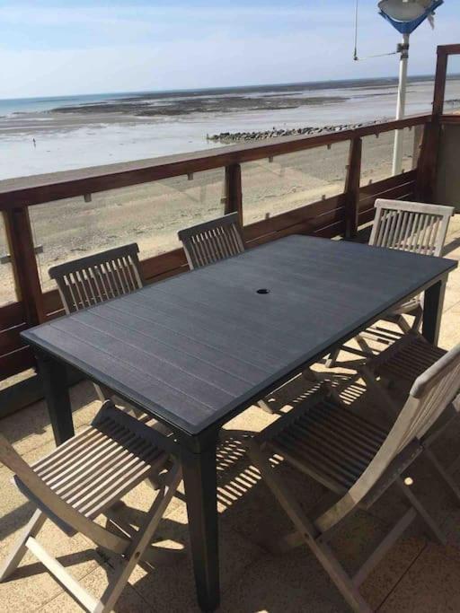 Les Iles Vue Sur Mer Agon-Coutainville Zewnętrze zdjęcie